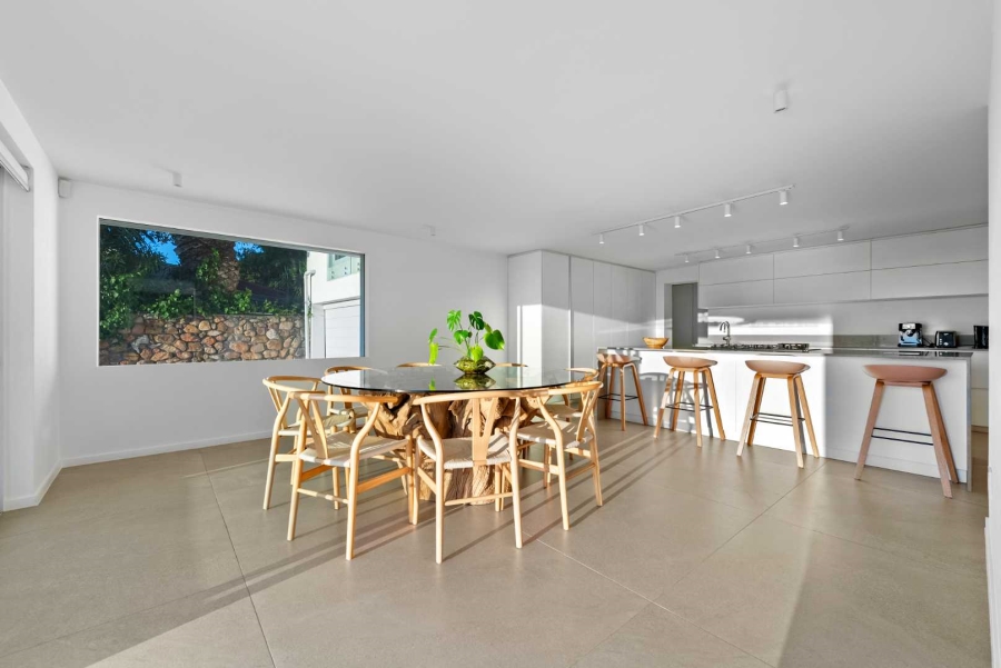 5 Bedroom Property for Sale in Camps Bay Western Cape